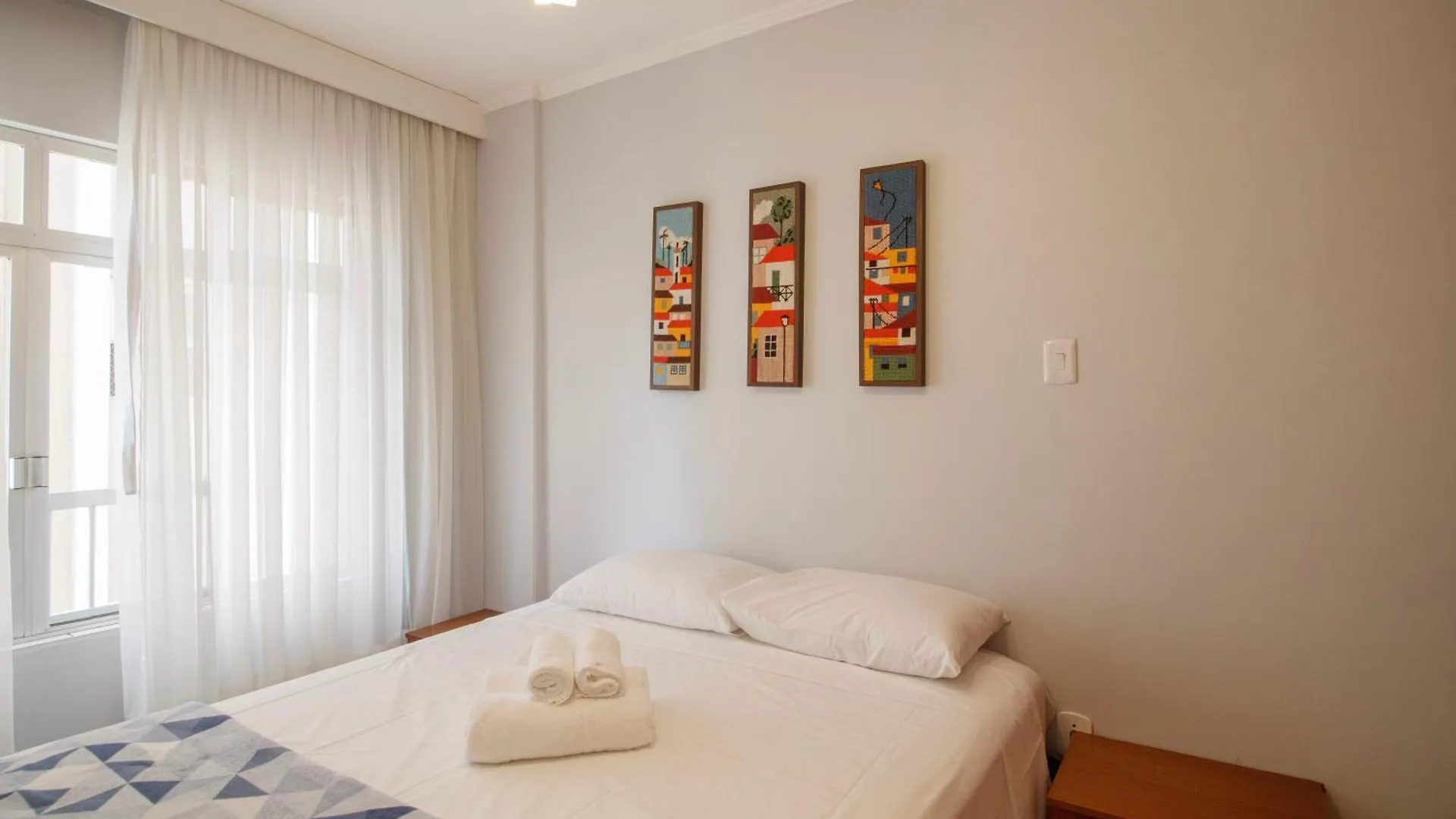 Apt Para 5 Na R. 2000 Proximo A Praia Wc8702 Balneario Camboriu Brazil