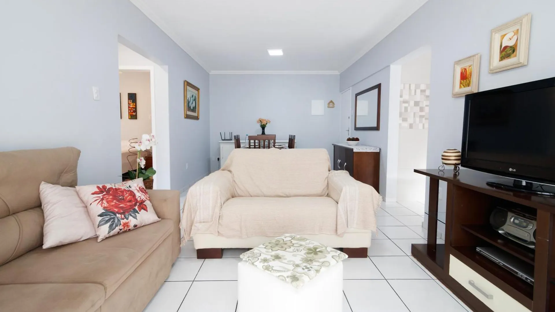 Apartment Apt Para 5 Na R. 2000 Proximo A Praia Wc8702 Balneario Camboriu Brazil