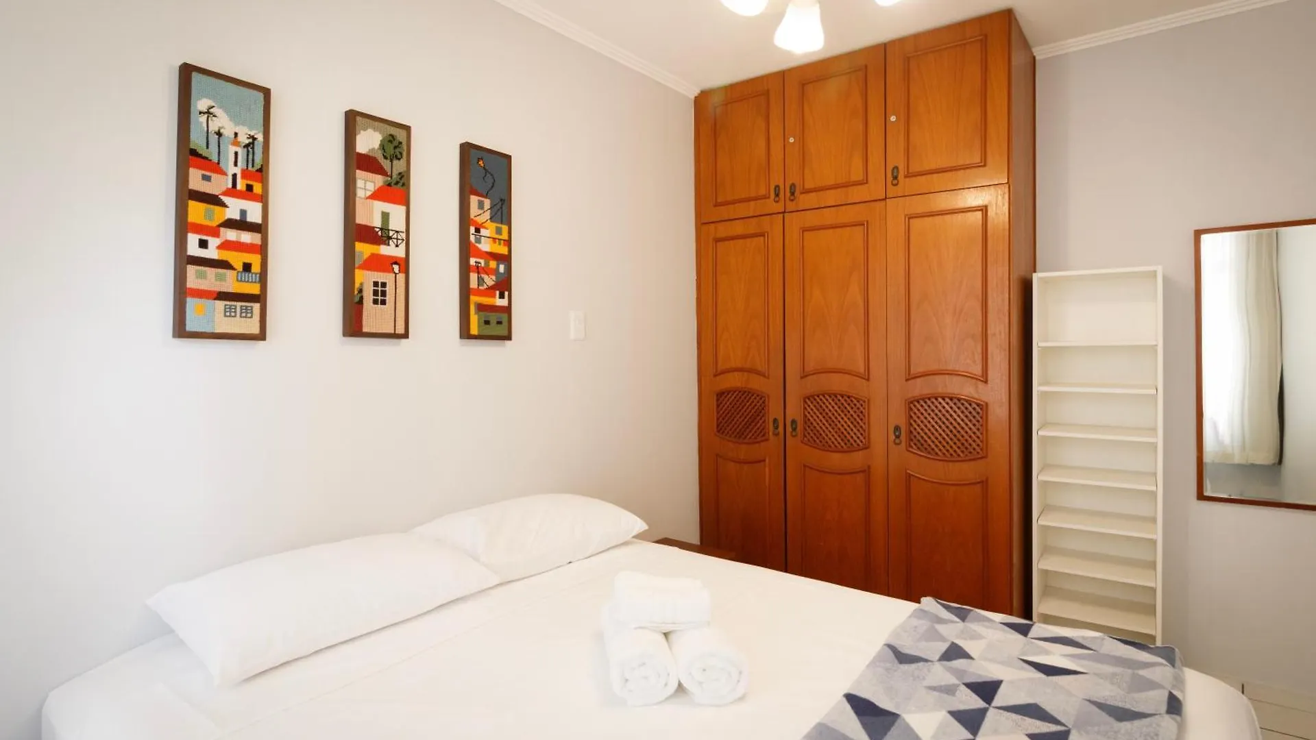 Apt Para 5 Na R. 2000 Proximo A Praia Wc8702 Balneario Camboriu
