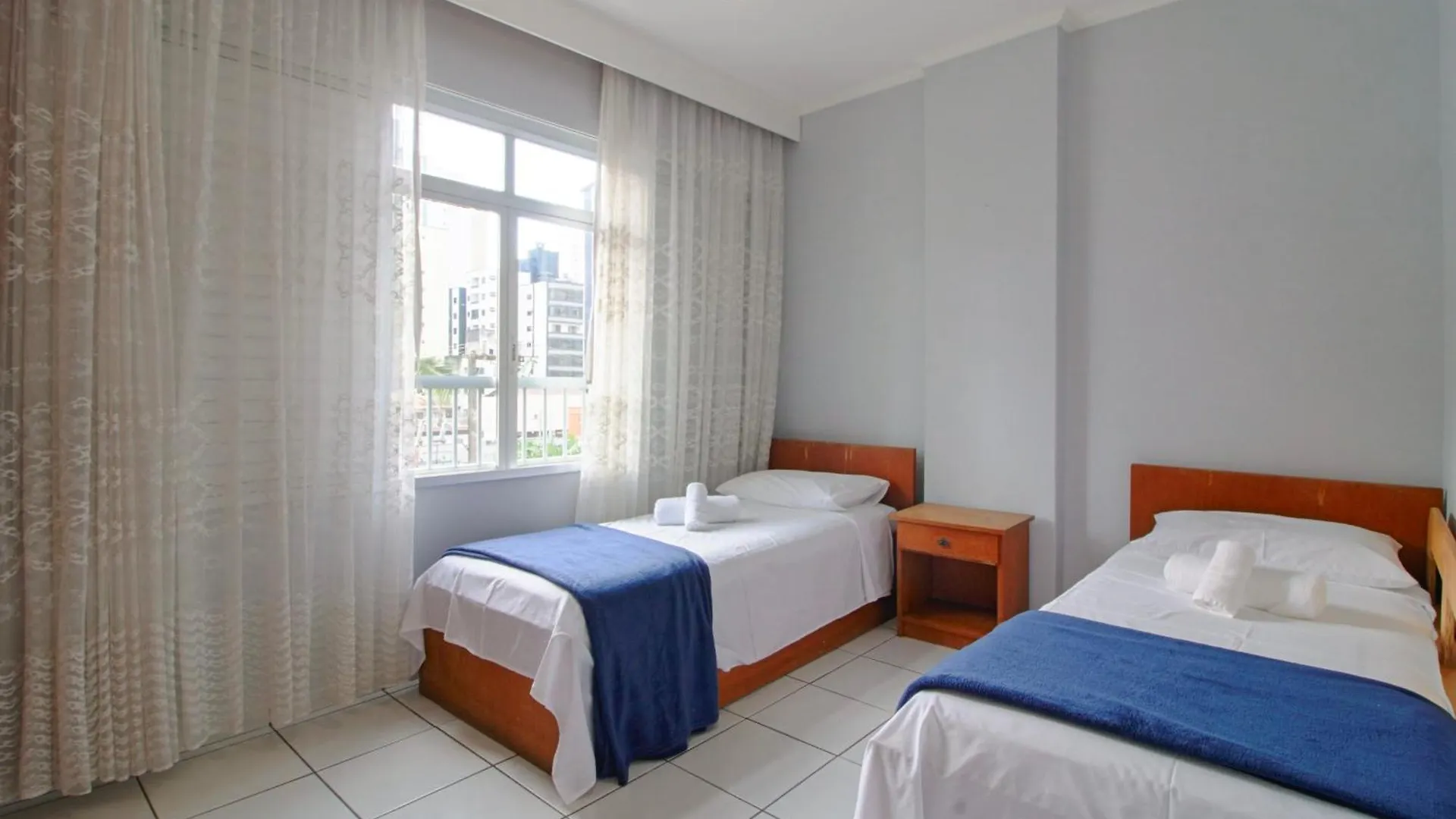 Apt Para 5 Na R. 2000 Proximo A Praia Wc8702 Balneario Camboriu